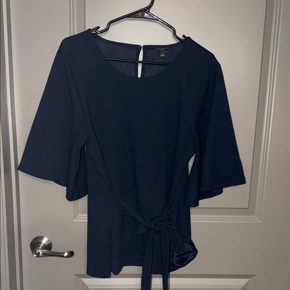 Ann Taylor Navy Blue Women's Blouse - Picture 1 of 3